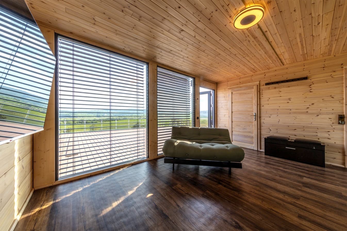 Kontio Glass House — a hunting hide with a difference – photo 3