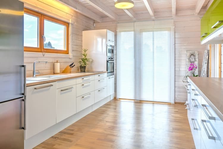 KONTIO log homes — kitchen