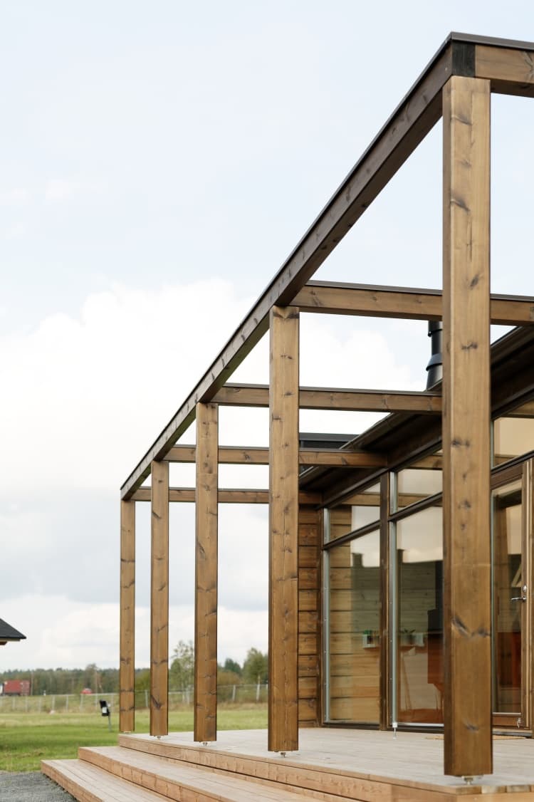 Kontio log homes from the Glass House collection