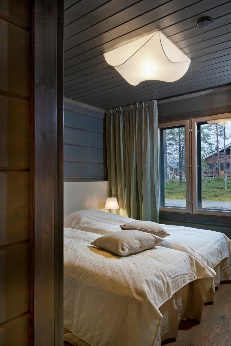 Luxury KONTIO log home, cosy bedroom