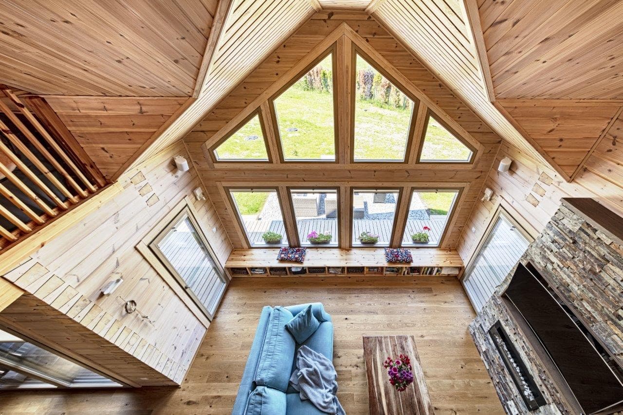 KONTIO timber homes — Iso-Kajastus family home — interior, front facade