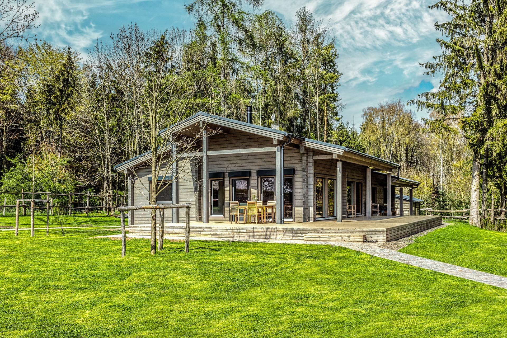Dřevostavby KONTIO – srub Bella - čelní pohled