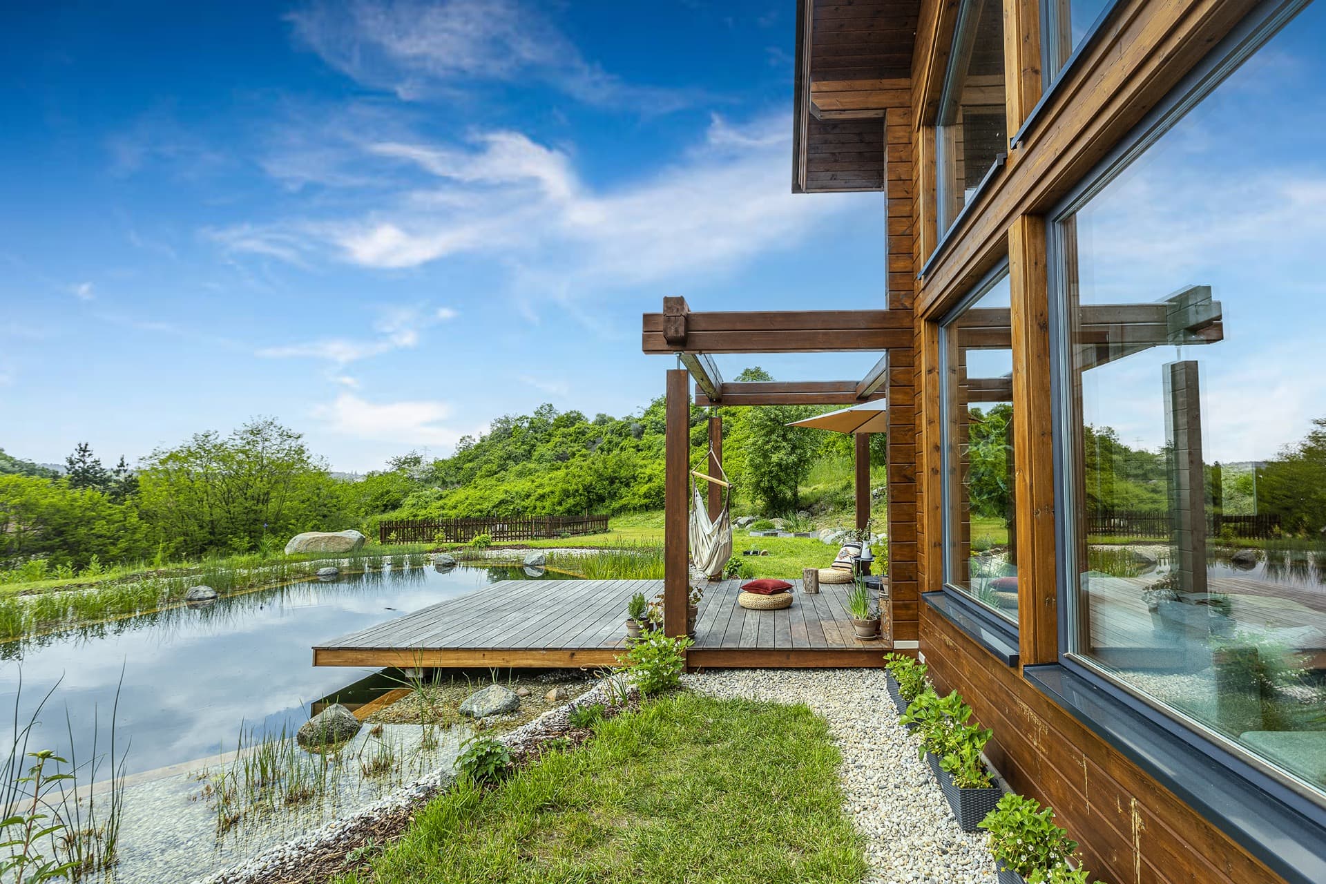 Dřevostavby KONTIO – moderní srub Nový Knín – pergola