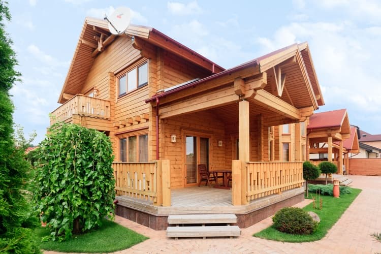 KONTIO Ulmus log homes, natural stain 5