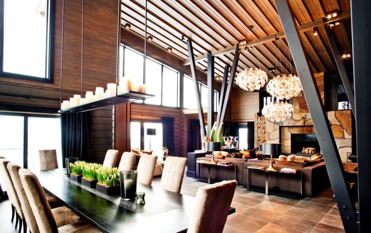 KONTIO log homes, Villa Copperhill, lounge with fireplace