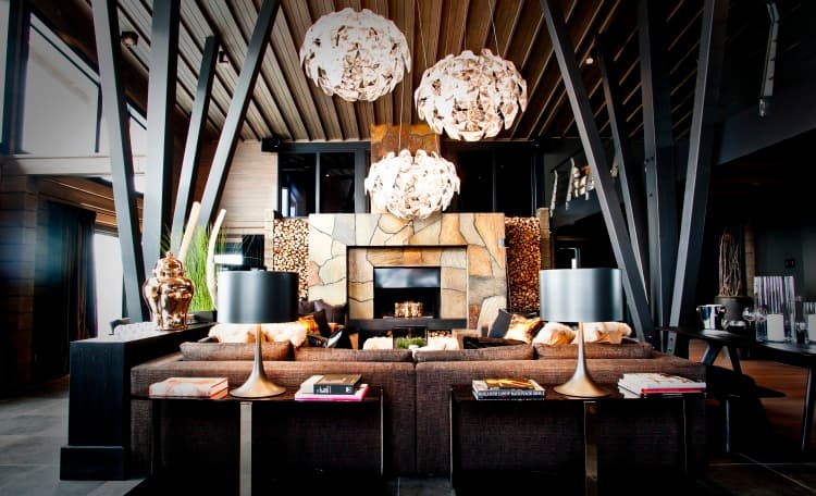 Luxury KONTIO log home — mountain ski house — lounge