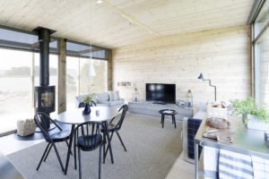 Dřevostavby Kontio Glass House 50 obývací pokoj