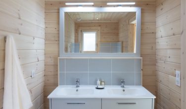 Dřevostavby Kontio Aquitaine koupelna